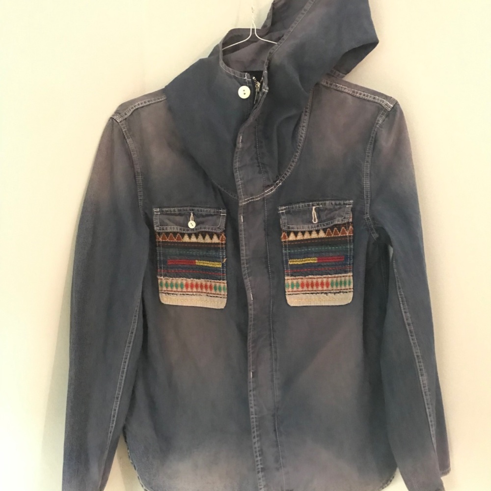 Go Slow Caravan jean Jacket Womens medium Zips